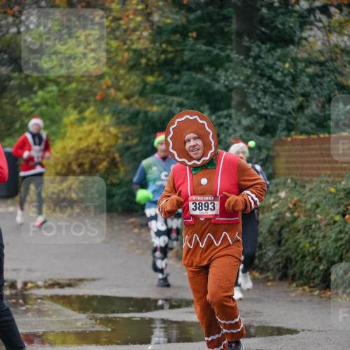 07.12.2025 - St. Pauli X-Mass-Run No. 15 Michael Burmester http://msf.ph/oto/9411838 07.12.2025 10:00:25 Laufen 15, 3893 meine-sportfotos.de