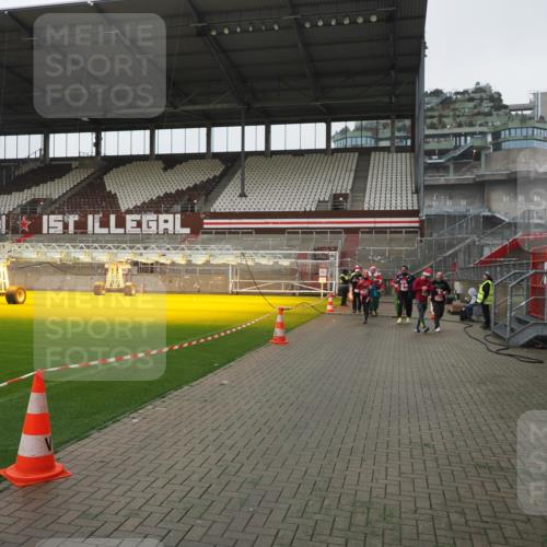 07.12.2025 - St. Pauli X-Mass-Run No. 15 Fabian Wolf http://msf.ph/oto/9411843 07.12.2025 11:14:37 Ziel 525, 1776, 1778, 1798, 1804, 1805, 1806, 1807, 2040, 2211, 4010 meine-sportfotos.de