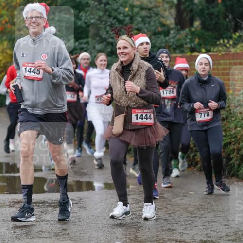 07.12.2025 - St. Pauli X-Mass-Run No. 15 Michael Burmester http://msf.ph/oto/9411845 07.12.2025 11:43:05 Laufen 1445, 1142, 1444, 1786, 778 meine-sportfotos.de