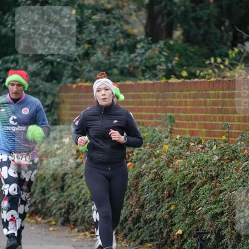 07.12.2025 - St. Pauli X-Mass-Run No. 15 Michael Burmester http://msf.ph/oto/9411847 07.12.2025 10:00:26 Laufen 1671, 10 meine-sportfotos.de