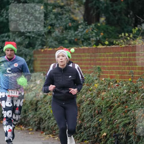 07.12.2025 - St. Pauli X-Mass-Run No. 15 Michael Burmester http://msf.ph/oto/9411849 07.12.2025 10:00:26 Laufen 671 meine-sportfotos.de
