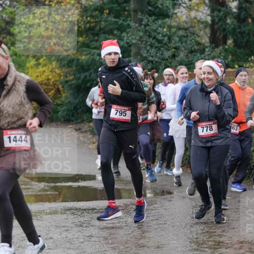 07.12.2025 - St. Pauli X-Mass-Run No. 15 Michael Burmester http://msf.ph/oto/9411851 07.12.2025 11:43:06 Laufen 1444, 15, 795, 778, 63, 4109 meine-sportfotos.de