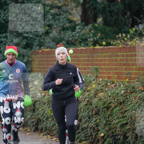 07.12.2025 - St. Pauli X-Mass-Run No. 15 Michael Burmester http://msf.ph/oto/9411852 07.12.2025 10:00:26 Laufen 18, 1671 meine-sportfotos.de