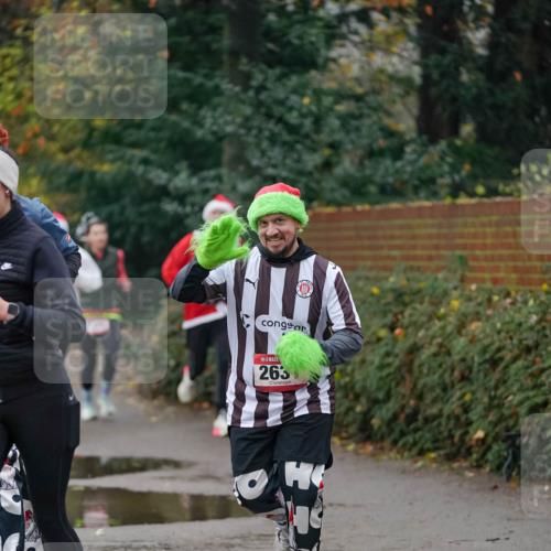 07.12.2025 - St. Pauli X-Mass-Run No. 15 Michael Burmester http://msf.ph/oto/9411873 07.12.2025 10:00:29 Laufen 263 meine-sportfotos.de