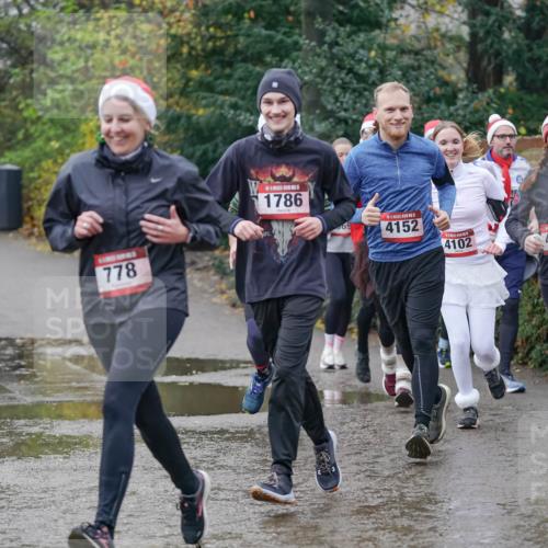 07.12.2025 - St. Pauli X-Mass-Run No. 15 Michael Burmester http://msf.ph/oto/9411875 07.12.2025 11:43:07 Laufen 95, 1786, 778, 07, 69, 5, 4152, 4102, 4109, 2463 meine-sportfotos.de