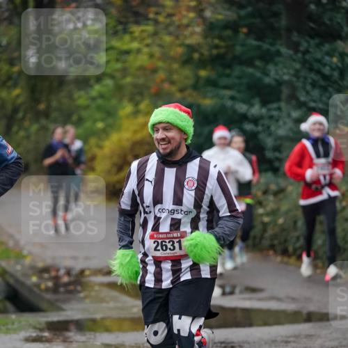 07.12.2025 - St. Pauli X-Mass-Run No. 15 Michael Burmester http://msf.ph/oto/9411879 07.12.2025 10:00:29 Laufen 15, 2631 meine-sportfotos.de