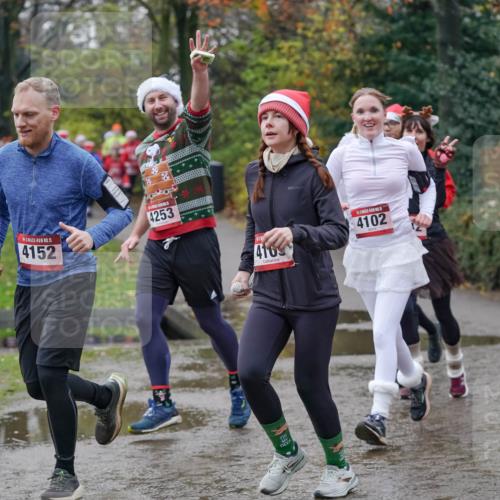 07.12.2025 - St. Pauli X-Mass-Run No. 15 Michael Burmester http://msf.ph/oto/9411896 07.12.2025 11:43:09 Laufen 15, 4152, 4253, 4169, 4102, 15, 2463 meine-sportfotos.de