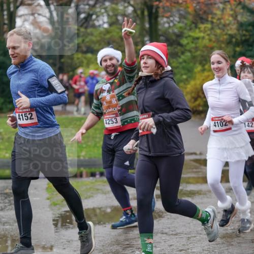 07.12.2025 - St. Pauli X-Mass-Run No. 15 Michael Burmester http://msf.ph/oto/9411902 07.12.2025 11:43:09 Laufen 15, 4152, 6, 20, 4253, 5, 4102, 142 meine-sportfotos.de