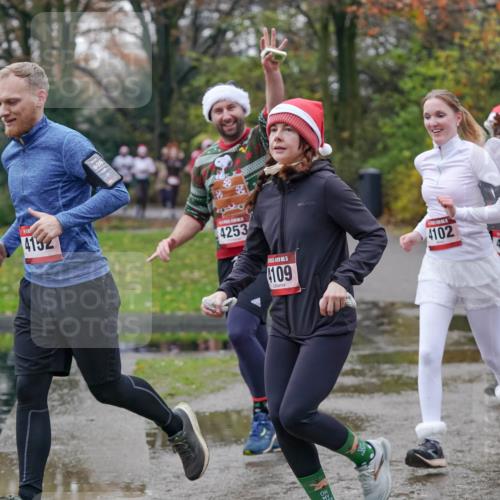 07.12.2025 - St. Pauli X-Mass-Run No. 15 Michael Burmester http://msf.ph/oto/9411904 07.12.2025 11:43:09 Laufen 4152, 6, 20, 4253, 15, 109, 4102, 4142 meine-sportfotos.de