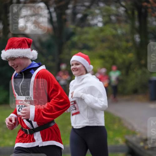 07.12.2025 - St. Pauli X-Mass-Run No. 15 Michael Burmester http://msf.ph/oto/9411909 07.12.2025 10:00:34 Laufen 2952, 20, 25 meine-sportfotos.de