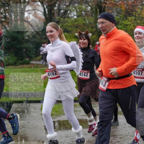 07.12.2025 - St. Pauli X-Mass-Run No. 15 Michael Burmester http://msf.ph/oto/9411910 07.12.2025 11:43:10 Laufen 1253, 4102, 15, 4142, 63, 15, 4107 meine-sportfotos.de