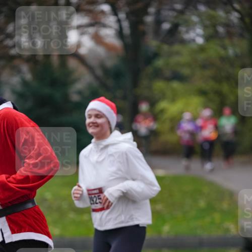07.12.2025 - St. Pauli X-Mass-Run No. 15 Michael Burmester http://msf.ph/oto/9411915 07.12.2025 10:00:34 Laufen 300 meine-sportfotos.de