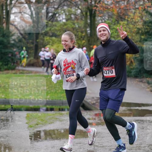 07.12.2025 - St. Pauli X-Mass-Run No. 15 Michael Burmester http://msf.ph/oto/9411931 07.12.2025 11:43:12 Laufen 15, 4369, 15, 4370 meine-sportfotos.de