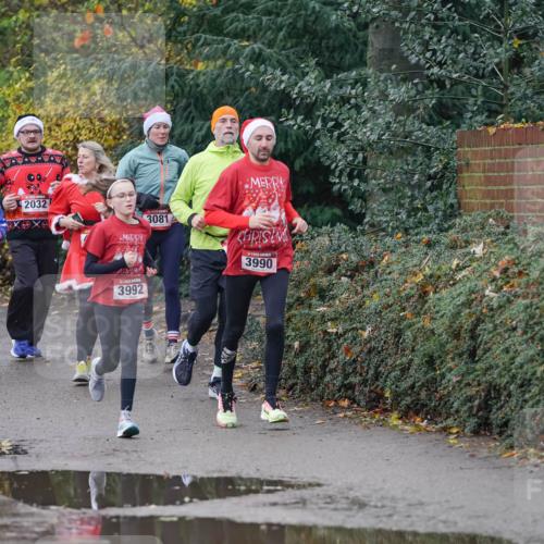 07.12.2025 - St. Pauli X-Mass-Run No. 15 Michael Burmester http://msf.ph/oto/9411948 07.12.2025 11:43:15 Laufen 436, 1361, 2032, 3992, 3081, 3990 meine-sportfotos.de