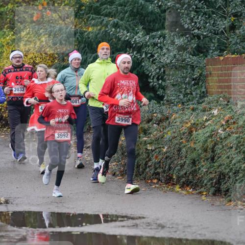 07.12.2025 - St. Pauli X-Mass-Run No. 15 Michael Burmester http://msf.ph/oto/9411951 07.12.2025 11:43:15 Laufen 436, 361, 2032, 3081, 4, 3992, 3, 8, 3990 meine-sportfotos.de
