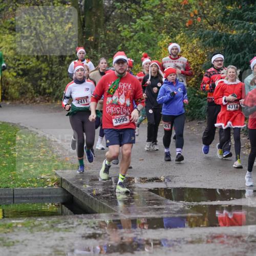 07.12.2025 - St. Pauli X-Mass-Run No. 15 Michael Burmester http://msf.ph/oto/9411957 07.12.2025 11:43:16 Laufen 2411, 3995, 61, 4314, 3992, 3082 meine-sportfotos.de