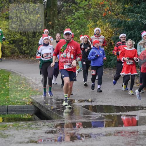 07.12.2025 - St. Pauli X-Mass-Run No. 15 Michael Burmester http://msf.ph/oto/9411960 07.12.2025 11:43:16 Laufen 2411, 3995, 361, 4314, 3992, 3082, 39 meine-sportfotos.de