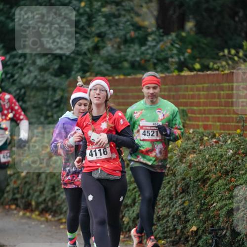 07.12.2025 - St. Pauli X-Mass-Run No. 15 Michael Burmester http://msf.ph/oto/9411974 07.12.2025 10:00:43 Laufen 4116, 452, 4521 meine-sportfotos.de