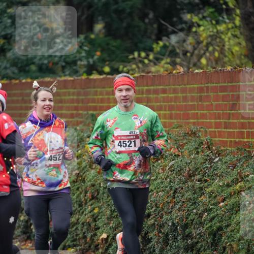 07.12.2025 - St. Pauli X-Mass-Run No. 15 Michael Burmester http://msf.ph/oto/9411983 07.12.2025 10:00:43 Laufen 4522, 4521, 15, 4521 meine-sportfotos.de