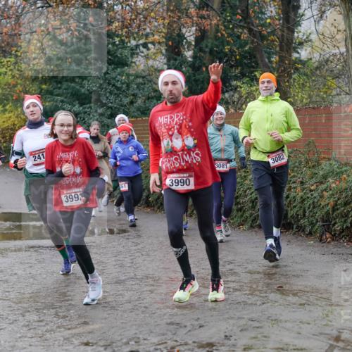 07.12.2025 - St. Pauli X-Mass-Run No. 15 Michael Burmester http://msf.ph/oto/9412000 07.12.2025 11:43:21 Laufen 436, 1236, 241, 361, 399, 3990, 3081, 3082 meine-sportfotos.de