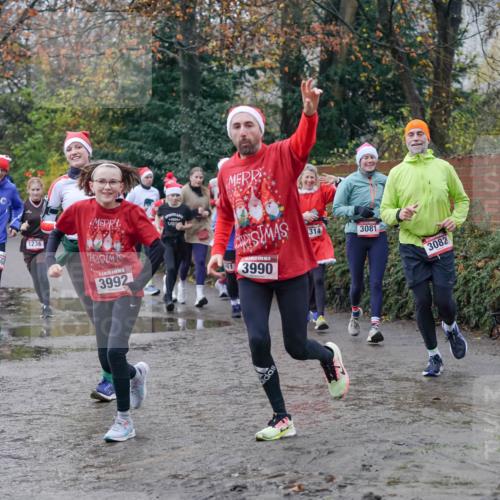 07.12.2025 - St. Pauli X-Mass-Run No. 15 Michael Burmester http://msf.ph/oto/9412006 07.12.2025 11:43:21 Laufen 436, 1236, 3992, 513990, 314, 3081, 3082 meine-sportfotos.de