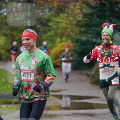 07.12.2025 - St. Pauli X-Mass-Run No. 15 Michael Burmester http://msf.ph/oto/9412008 07.12.2025 10:00:46 Laufen 452, 4521, 454 meine-sportfotos.de