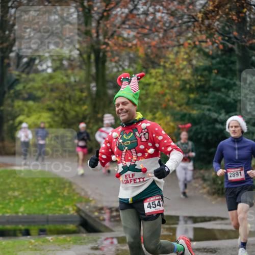 07.12.2025 - St. Pauli X-Mass-Run No. 15 Michael Burmester http://msf.ph/oto/9412017 07.12.2025 10:00:47 Laufen 4547, 2891 meine-sportfotos.de