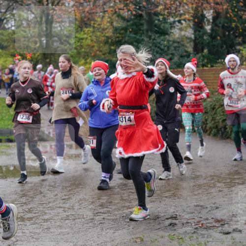 07.12.2025 - St. Pauli X-Mass-Run No. 15 Michael Burmester http://msf.ph/oto/9412045 07.12.2025 11:43:24 Laufen 2410, 3081, 1236, 61, 4314, 906, 3807 meine-sportfotos.de