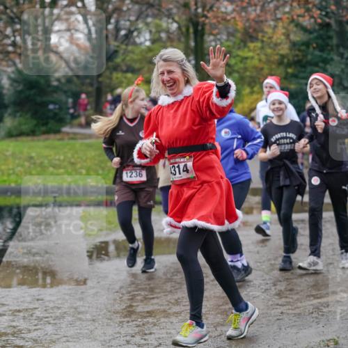 07.12.2025 - St. Pauli X-Mass-Run No. 15 Michael Burmester http://msf.ph/oto/9412060 07.12.2025 11:43:25 Laufen 1236, 15, 314, 4006 meine-sportfotos.de