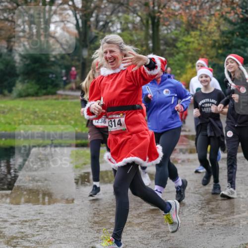 07.12.2025 - St. Pauli X-Mass-Run No. 15 Michael Burmester http://msf.ph/oto/9412063 07.12.2025 11:43:25 Laufen 15, 236, 314, 1994, 4604 meine-sportfotos.de