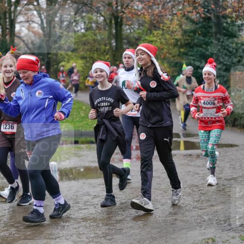 07.12.2025 - St. Pauli X-Mass-Run No. 15 Michael Burmester http://msf.ph/oto/9412066 07.12.2025 11:43:26 Laufen 1236, 1994, 4006, 3807 meine-sportfotos.de