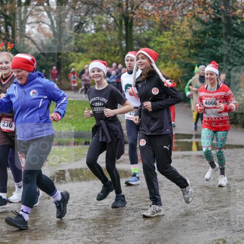 07.12.2025 - St. Pauli X-Mass-Run No. 15 Michael Burmester http://msf.ph/oto/9412069 07.12.2025 11:43:26 Laufen 1236, 1994, 472, 4006, 3807 meine-sportfotos.de