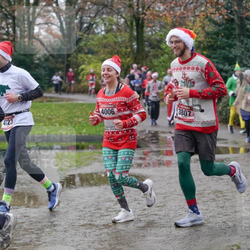 07.12.2025 - St. Pauli X-Mass-Run No. 15 Michael Burmester http://msf.ph/oto/9412083 07.12.2025 11:43:27 Laufen 4123, 15, 4006, 3807 meine-sportfotos.de