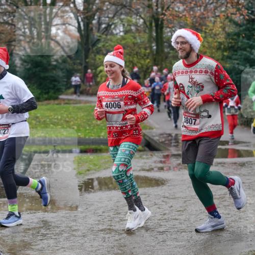 07.12.2025 - St. Pauli X-Mass-Run No. 15 Michael Burmester http://msf.ph/oto/9412086 07.12.2025 11:43:27 Laufen 15, 4006, 4123, 3807 meine-sportfotos.de