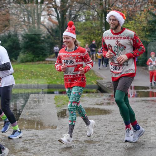 07.12.2025 - St. Pauli X-Mass-Run No. 15 Michael Burmester http://msf.ph/oto/9412089 07.12.2025 11:43:27 Laufen 4123, 15, 4006, 1, 5, 3807 meine-sportfotos.de