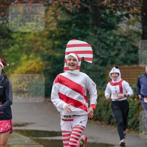 07.12.2025 - St. Pauli X-Mass-Run No. 15 Michael Burmester http://msf.ph/oto/9412091 07.12.2025 10:00:55 Laufen  meine-sportfotos.de