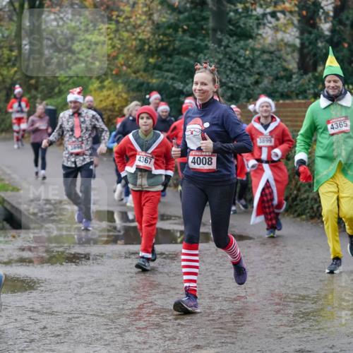 07.12.2025 - St. Pauli X-Mass-Run No. 15 Michael Burmester http://msf.ph/oto/9412131 07.12.2025 11:43:31 Laufen 2398, 1898, 4367, 15, 4008, 4365, 3899 meine-sportfotos.de
