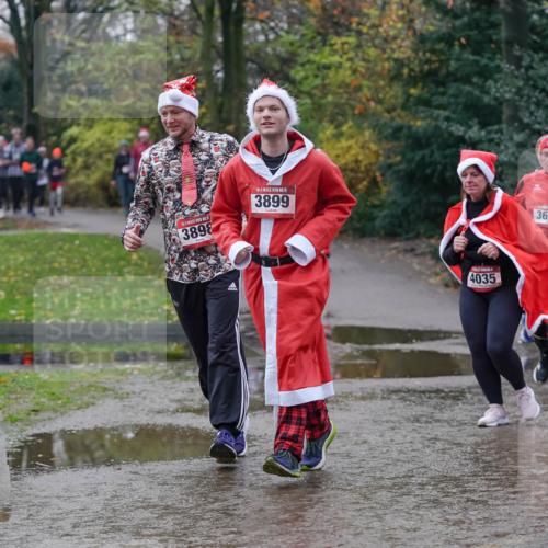 07.12.2025 - St. Pauli X-Mass-Run No. 15 Michael Burmester http://msf.ph/oto/9412173 07.12.2025 11:43:34 Laufen 5, 3898, 15, 3899, 4035, 3689, 4743, 369 meine-sportfotos.de