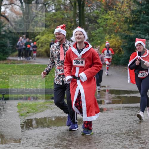 07.12.2025 - St. Pauli X-Mass-Run No. 15 Michael Burmester http://msf.ph/oto/9412179 07.12.2025 11:43:35 Laufen 389, 15, 3899, 4035, 3689 meine-sportfotos.de
