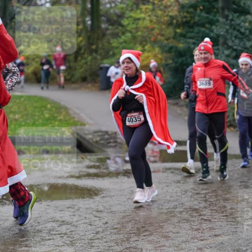 07.12.2025 - St. Pauli X-Mass-Run No. 15 Michael Burmester http://msf.ph/oto/9412182 07.12.2025 11:43:35 Laufen 15, 3899, 4035, 3689, 3692 meine-sportfotos.de