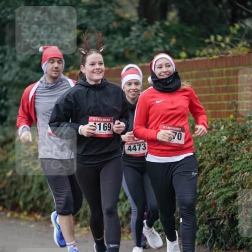 07.12.2025 - St. Pauli X-Mass-Run No. 15 Michael Burmester http://msf.ph/oto/9412187 07.12.2025 10:01:11 Laufen 169, 4473, 15, 70 meine-sportfotos.de