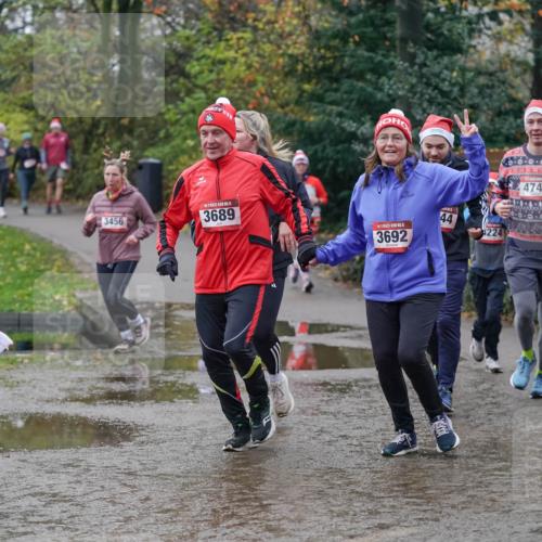 07.12.2025 - St. Pauli X-Mass-Run No. 15 Michael Burmester http://msf.ph/oto/9412194 07.12.2025 11:43:36 Laufen 5, 3456, 5, 3689, 15, 3692, 44, 224, 4743, 5, 2747 meine-sportfotos.de