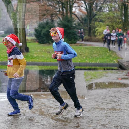 07.12.2025 - St. Pauli X-Mass-Run No. 15 Michael Burmester http://msf.ph/oto/9412242 07.12.2025 11:43:41 Laufen 221 meine-sportfotos.de