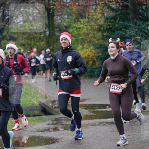 07.12.2025 - St. Pauli X-Mass-Run No. 15 Michael Burmester http://msf.ph/oto/9412249 07.12.2025 10:01:17 Laufen 6, 443, 4437, 69 meine-sportfotos.de