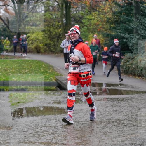 07.12.2025 - St. Pauli X-Mass-Run No. 15 Michael Burmester http://msf.ph/oto/9412265 07.12.2025 11:43:44 Laufen 15, 3397, 4732 meine-sportfotos.de