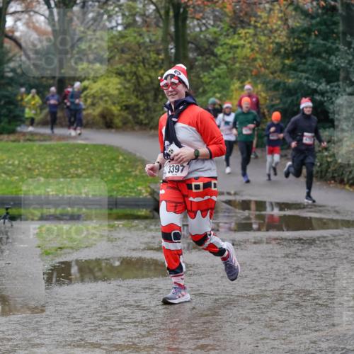 07.12.2025 - St. Pauli X-Mass-Run No. 15 Michael Burmester http://msf.ph/oto/9412268 07.12.2025 11:43:44 Laufen 3397, 4732 meine-sportfotos.de