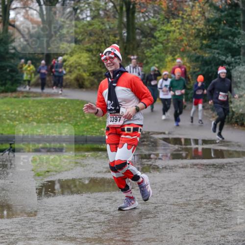 07.12.2025 - St. Pauli X-Mass-Run No. 15 Michael Burmester http://msf.ph/oto/9412271 07.12.2025 11:43:44 Laufen 4732, 3397 meine-sportfotos.de