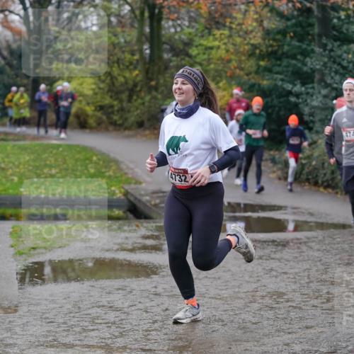 07.12.2025 - St. Pauli X-Mass-Run No. 15 Michael Burmester http://msf.ph/oto/9412280 07.12.2025 11:43:45 Laufen 4732, 4749 meine-sportfotos.de