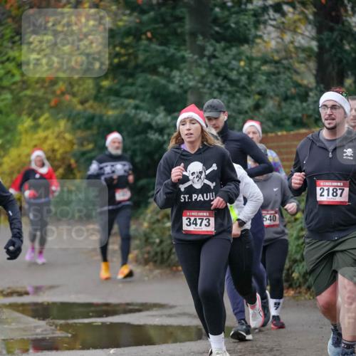 07.12.2025 - St. Pauli X-Mass-Run No. 15 Michael Burmester http://msf.ph/oto/9412312 07.12.2025 10:01:25 Laufen 15, 3473, 540, 5, 2187 meine-sportfotos.de