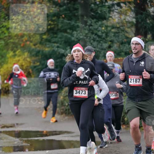 07.12.2025 - St. Pauli X-Mass-Run No. 15 Michael Burmester http://msf.ph/oto/9412314 07.12.2025 10:01:25 Laufen 15, 3473, 3540, 15, 2187 meine-sportfotos.de